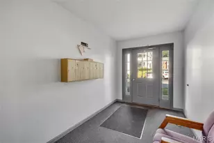 35 Berview Cir, Saint Louis, MO 63129 - Photo 5