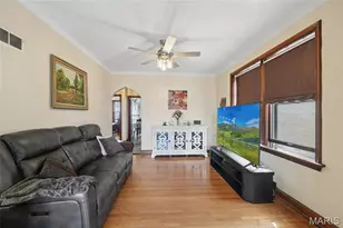 5622 Pernod Ave, Saint Louis, MO 63139 - Photo 11