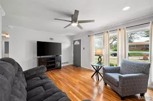 3118 Milissa Ln, Saint Louis, MO 63125 - Photo 5