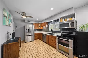 3118 Milissa Ln, Saint Louis, MO 63125 - Photo 9