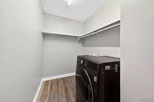 5766 Westphalia Ln, Saint Louis, MO 63129 - Photo 17