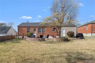 6527 Gramond Dr, Saint Louis, MO 63123 - Photo 21