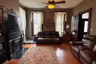 918 Center St, Hannibal, MO 63401 - Photo 3