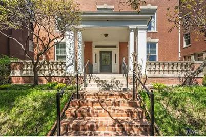 55 Maryland Plaza #2E, Saint Louis, MO 63108 - Photo 3