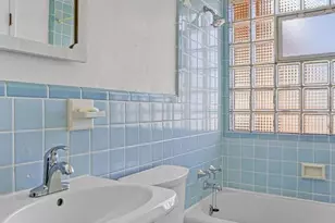 1334 Pinetree Ln, Saint Louis, MO 63119 - Photo 13