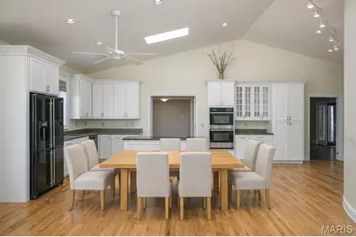 77 Aberdeen Place, Clayton, MO 63105 - Photo 11