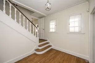 77 Aberdeen Pl, Clayton, MO 63105 - Photo 3