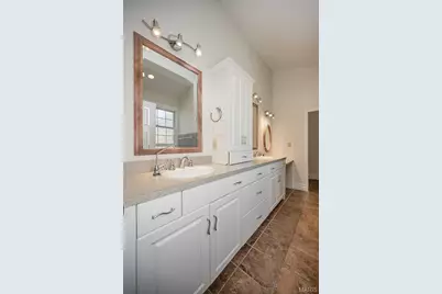 77 Aberdeen Place, Clayton, MO 63105 - Photo 15