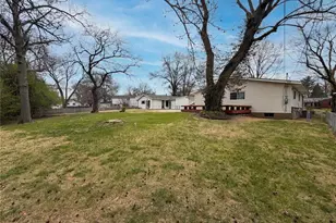 3325 Steed Dr, Florissant, MO 63033 - Photo 19