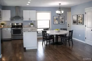 1225 Traverton Dr, Chesterfield, MO 63017 - Photo 5