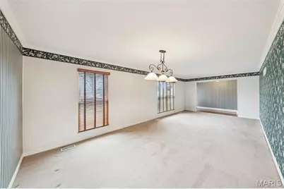 5421 Regalway Drive, Mehlville, MO 63129 - Photo 11