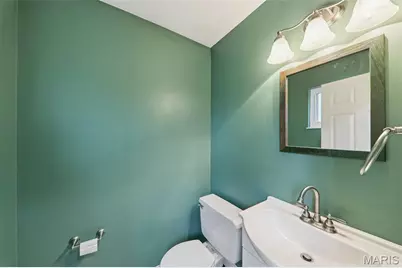 5421 Regalway Drive, Mehlville, MO 63129 - Photo 23