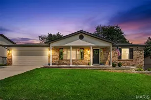 5830 Falcon View Ln, Saint Louis, MO 63129 - Photo 1