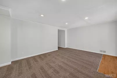 5830 Falcon View Lane, Saint Louis, MO 63129 - Photo 25
