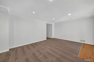 5830 Falcon View Ln, Saint Louis, MO 63129 - Photo 25
