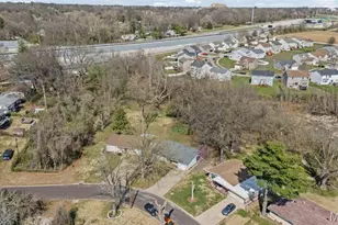 10822 Hallwood Dr, Saint Louis, MO 63136 - Photo 27