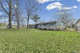 10822 Hallwood Dr, Saint Louis, MO 63136 - Photo 23