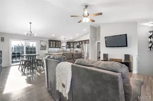 29493 Walnut View Dr, Wright City, MO 63390 - Photo 11