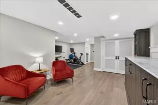 424 Oakley Dr, Saint Louis, MO 63105 - Photo 25