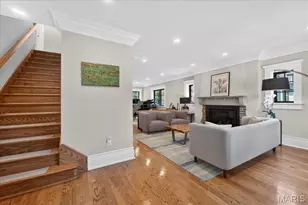 424 Oakley Dr, Saint Louis, MO 63105 - Photo 3