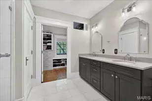 424 Oakley Dr, Saint Louis, MO 63105 - Photo 15
