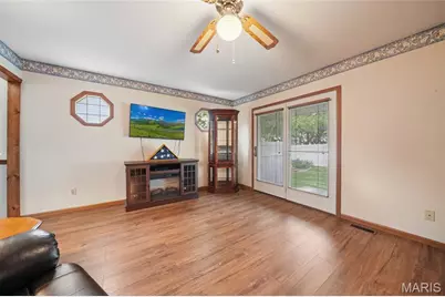 1621 Rosewall Drive #F, Saint Charles, MO 63303 - Photo 5