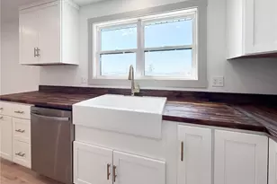 905 W Maple St, Bowling Green, MO 63334 - Photo 9