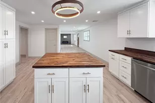 905 W Maple St, Bowling Green, MO 63334 - Photo 11