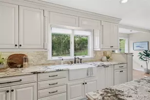 9030 Middlewood Ct, Sunset Hills, MO 63127 - Photo 13