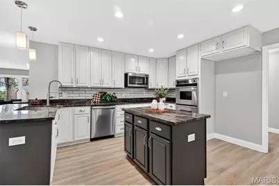 12140 Lake Constance Drive, Saint Louis, MO 63146 - Photo 29