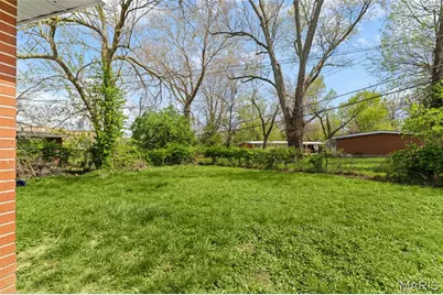 8418 Midwood Avenue, Berkeley, MO 63134 - Photo 23