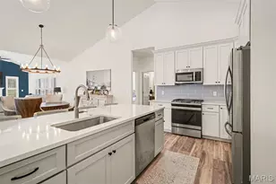 1074 Bloomfield Dr, Eureka, MO 63025 - Photo 17