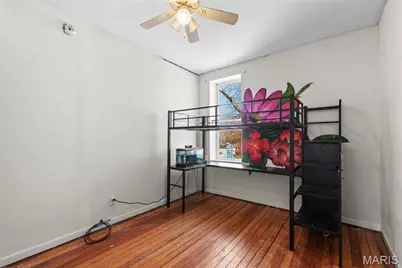 915 Bates Street, Saint Louis, MO 63111 - Photo 23