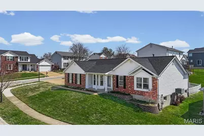 804 Shady Ridge Court, Saint Louis, MO 63125 - Photo 3