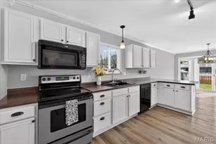 5228 Seasonbrooks Ln, Imperial, MO 63052 - Photo 9