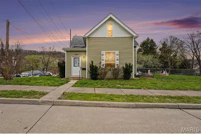 422 N 1st Street, Pacific, MO 63069 - Photo 1