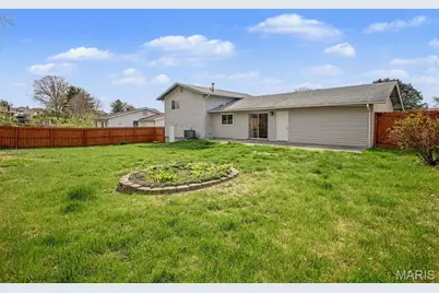 1839 Lakemont Lane, Saint Louis, MO 63138 - Photo 25