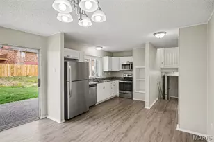 1839 Lakemont Ln, Saint Louis, MO 63138 - Photo 7