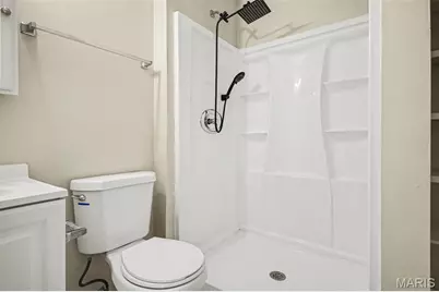 1839 Lakemont Lane, Saint Louis, MO 63138 - Photo 23