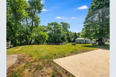 5237 Heege Road, Saint Louis, MO 63123 - Photo 13