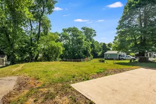 5237 Heege Rd, Saint Louis, MO 63123 - Photo 13