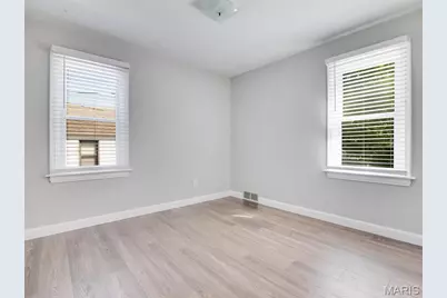 5237 Heege Road, Saint Louis, MO 63123 - Photo 7