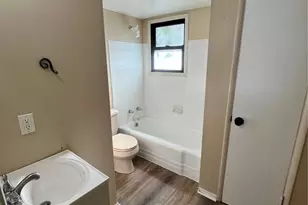 2390 Teakwood Manor Dr, Florissant, MO 63031 - Photo 5