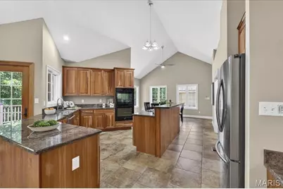 18517 Gredan Court, Wildwood, MO 63069 - Photo 11