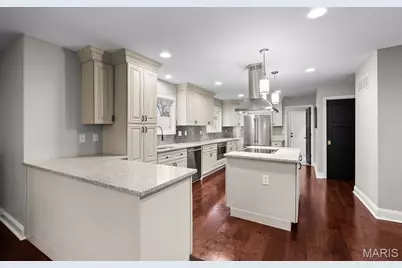 16 Nicolet Drive, Manchester, MO 63011 - Photo 11