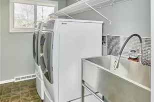 10515 Copperfield Dr, Affton, MO 63123 - Photo 21