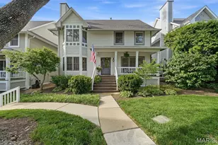 1131 Hawken Pl, Webster Groves, MO 63119 - Photo 1