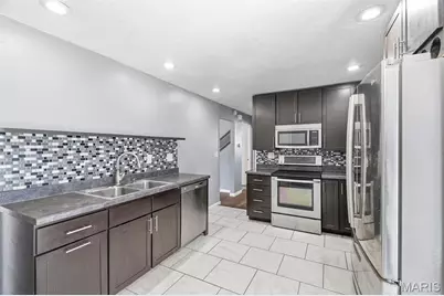 1624 Forest Avenue, Saint Louis, MO 63139 - Photo 3