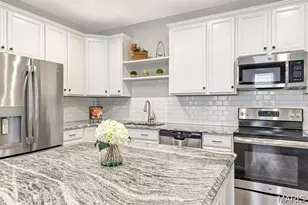 5044 Arpent St, Saint Charles, MO 63301 - Photo 11