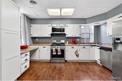 2048 Russell Boulevard, Saint Louis, MO 63104 - Photo 21